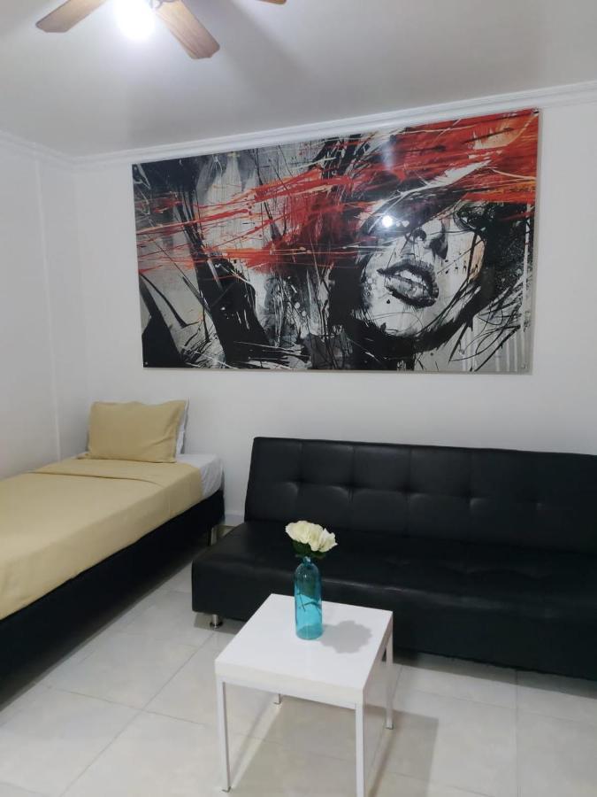 Apartamentos Laureles De La 70 Medellín Exterior foto